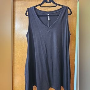 Flowy black tank top